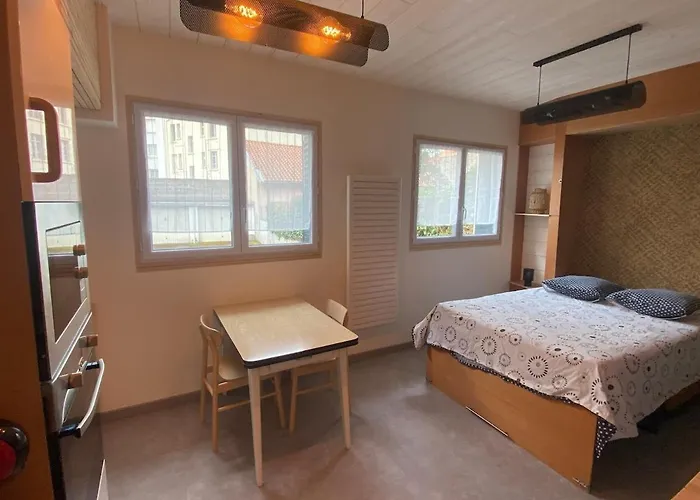 Quartier Salins 5mn Gare Routiere Apartment *